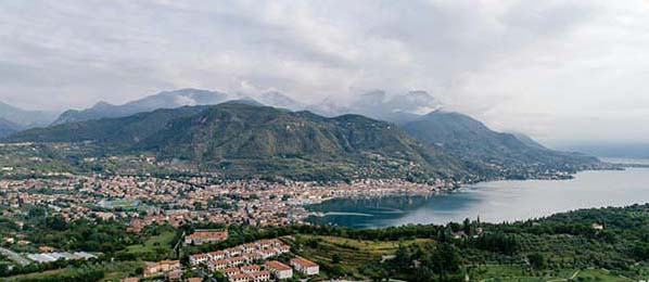 为什么足球迷更喜欢在云体育入口看球？解析其高清直播与实时互动的优势。